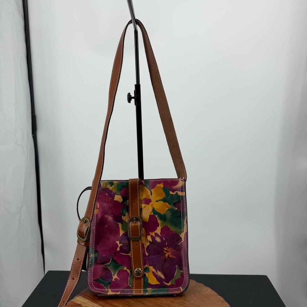 Patricia Nash Blooming Romance Crossbody leather purple floral‎ print
